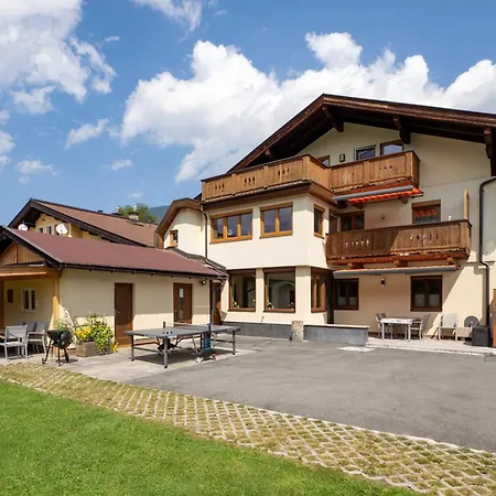 Haus Alton - *