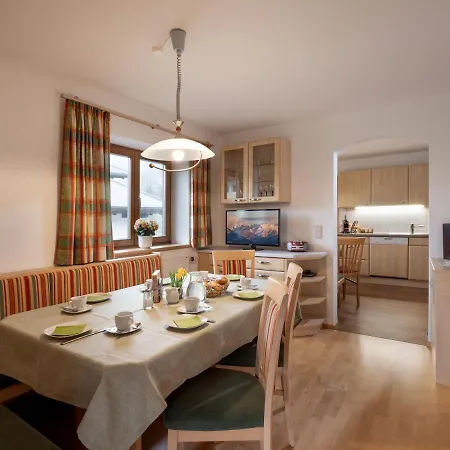 Haus Alton Апартаменты Фибербрюнн